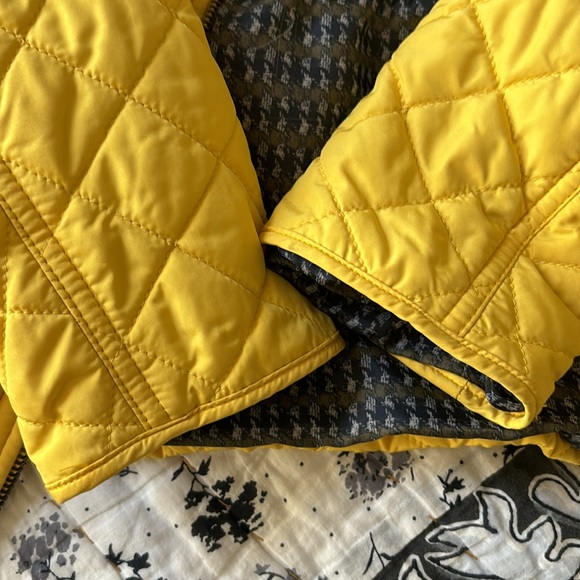 Talbots Quilted Yellow Jacket size p - Picture 6 of 7